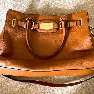 Michael Kors purse. Excellent condition